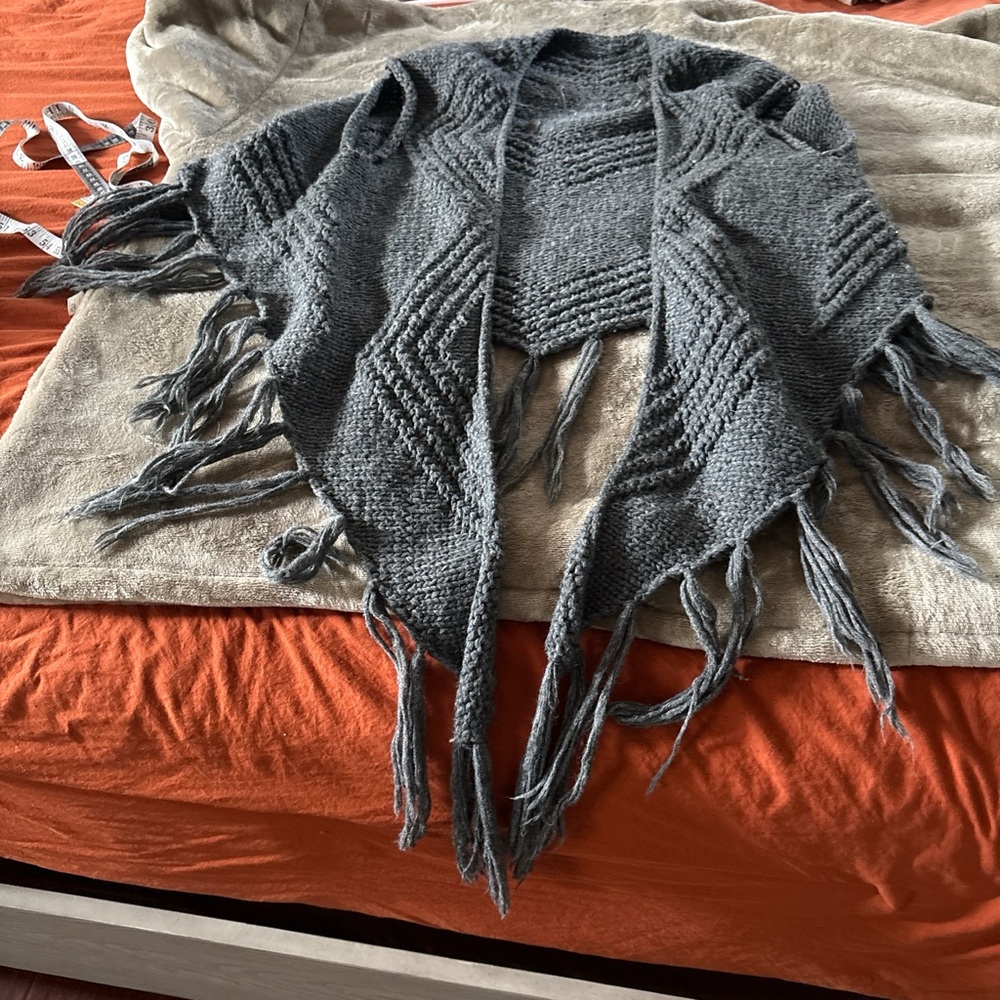 Billabong Charcoal Gray Women's Poncho with Fringe